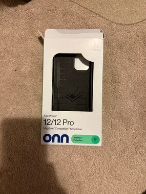 On Running iPhone 12/12 Pro MagSafe Compatible Phone Case - Black